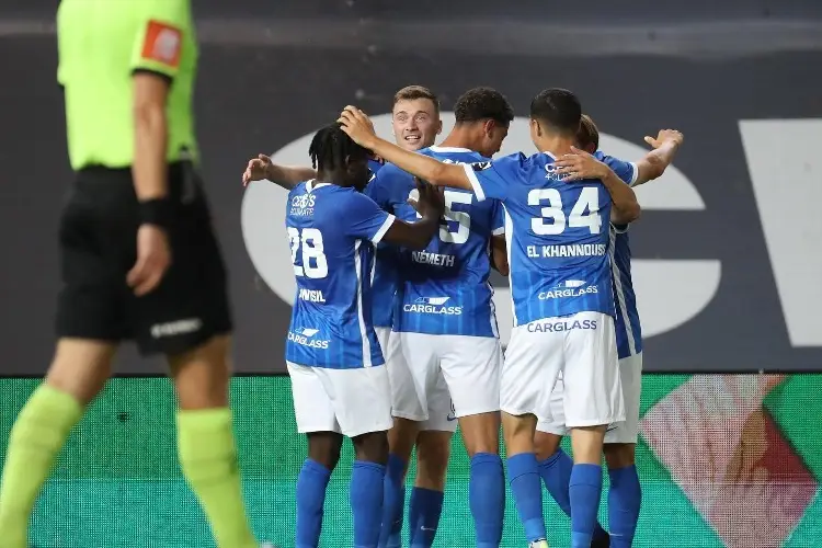 Genk con Arteaga en la cancha logran goleada en Bélgica