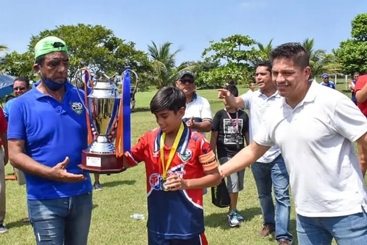 Liga Municipal campeona del Nacional