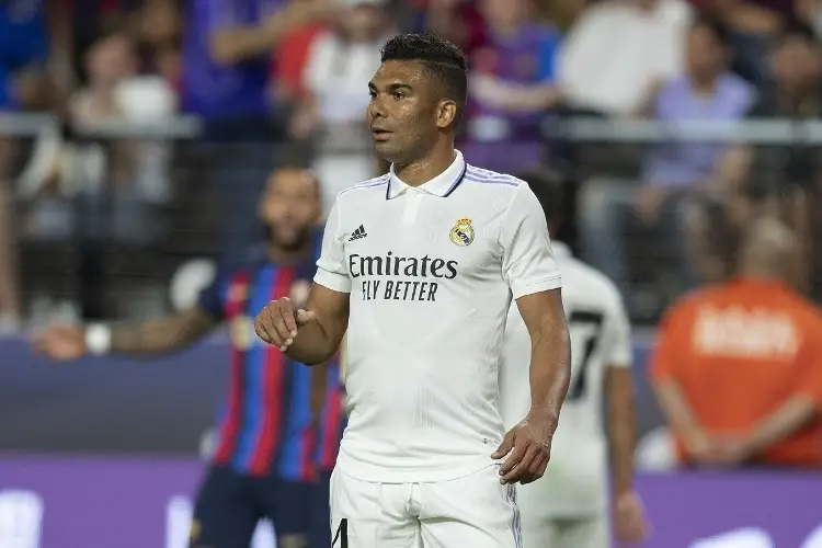 Casemiro analiza una oferta del Manchester United