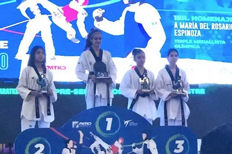 Brillan taekwondoines veracruzanos en Festival de Cintas Negras y Preselectivo Nacional 