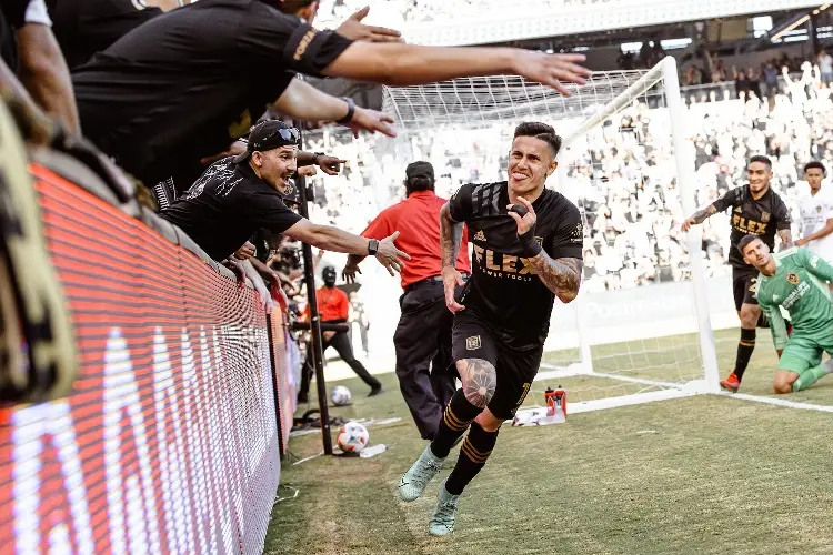 Oficial: Brian Rodríguez jugará en el América
