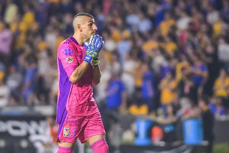 Tigres renueva en automático a Nahuel Guzmán