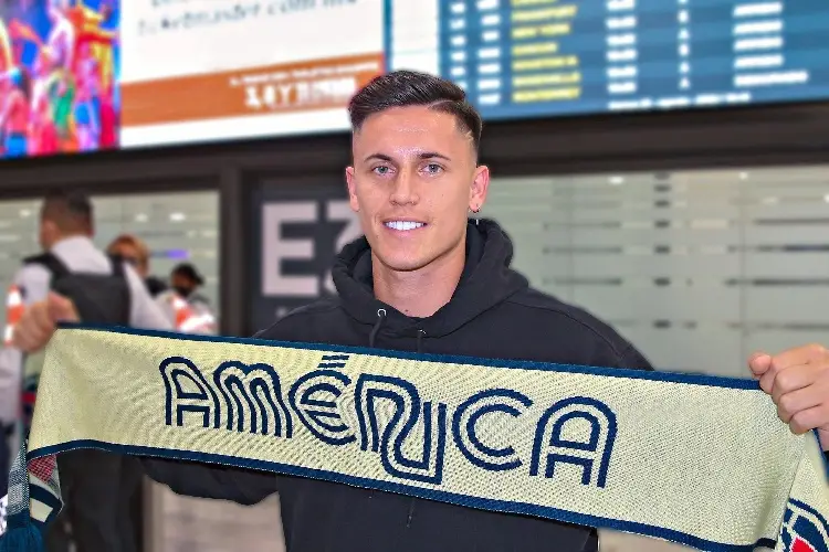 Brian Rodríguez llega a México para unirse al América