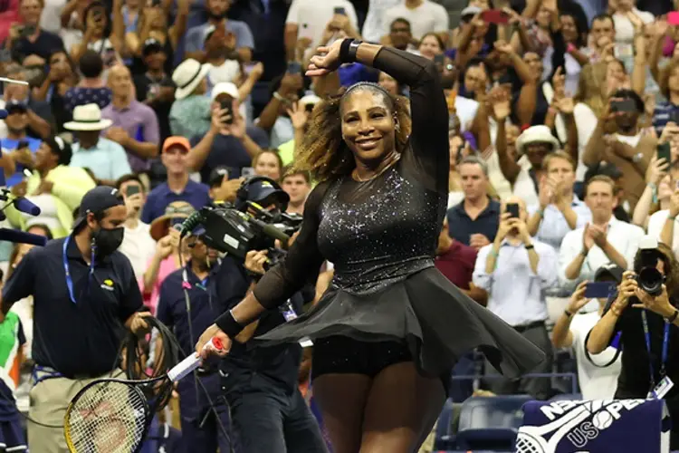 Serena Williams debuta con triunfo en el US Open 