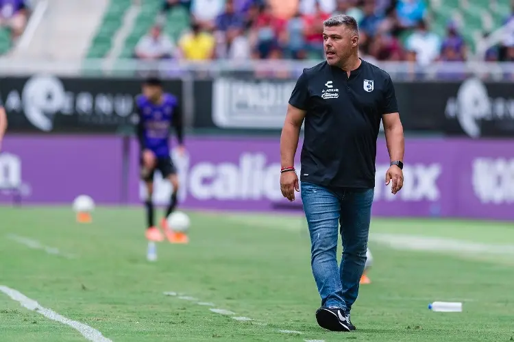 Querétaro se queja otra vez del calendario: Estamos reventando a los jugadores