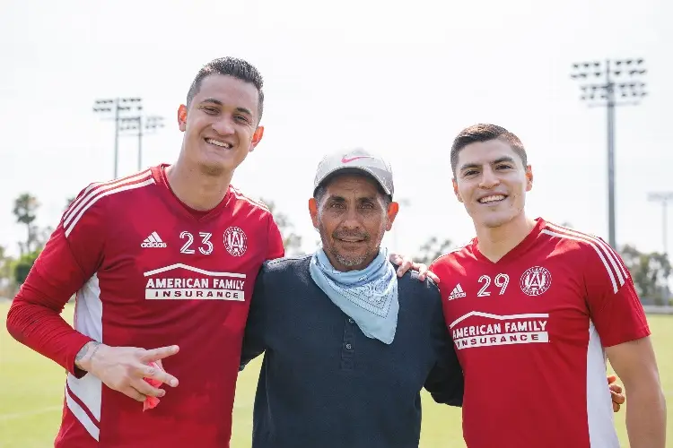 ¡Por fin! Raúl Gudiño debuta en la MLS