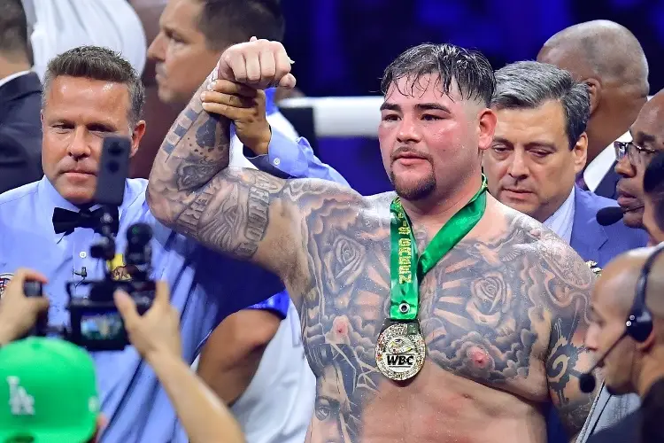 Andy Ruiz se impone a Luis Ortiz (VIDEO)