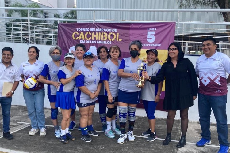 Surgen campeones del Torneo  de Cachibol 'Día del Abuelo'