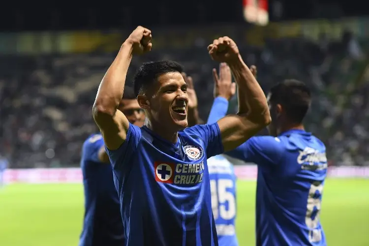 Cambiar de técnico le hizo bien a Cruz Azul, revela Antuna