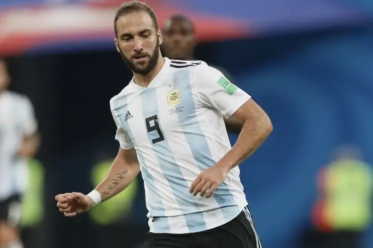 Gonzalo Higuaín se retira del futbol