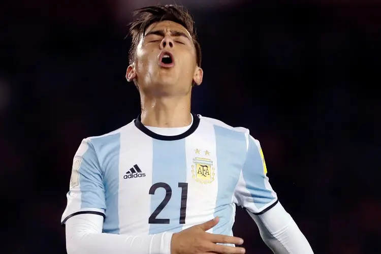 Dybala se lesiona y preocupa a Argentina previo al Mundial (VIDEO)