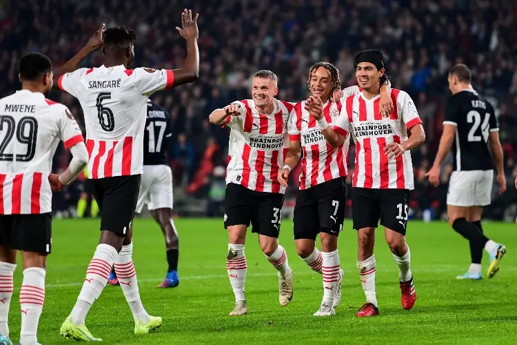 'Guti' anota en goleada del PSV en Europa League