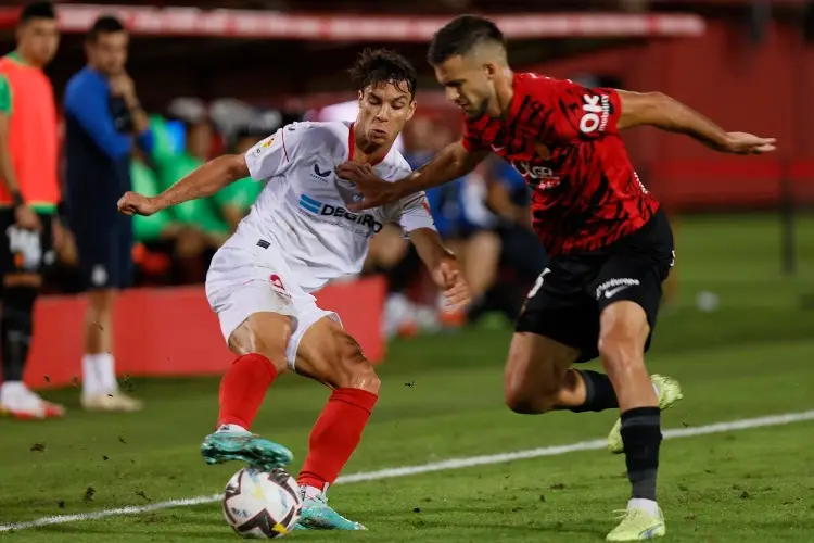 'El Vasco' Aguirre y Mallorca tropiezan ante Sevilla 