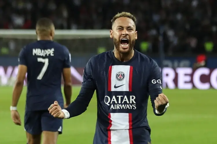 Neymar le da el triunfo al PSG en el Clásico