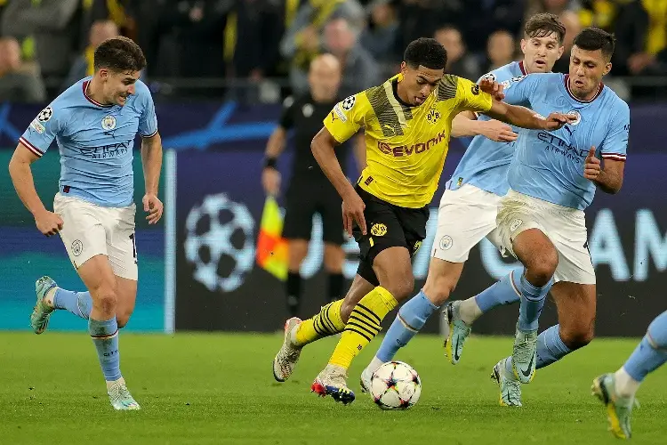 Dortmund empata con el City, pero avanza en la Champions