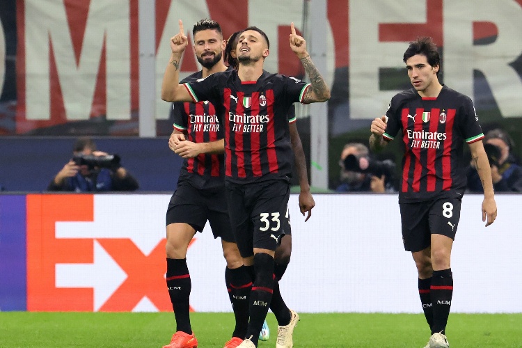 AC Milan regresa a octavos de Champions tras nueve años