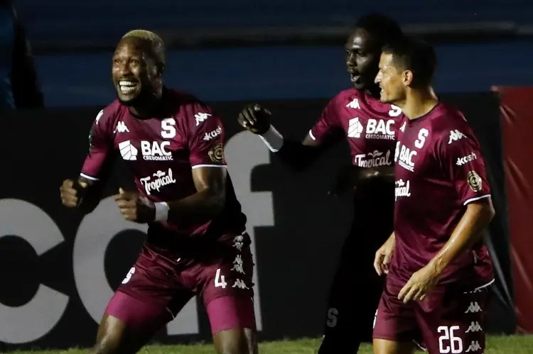 Saprissa busca su título 37 en Costa Rica