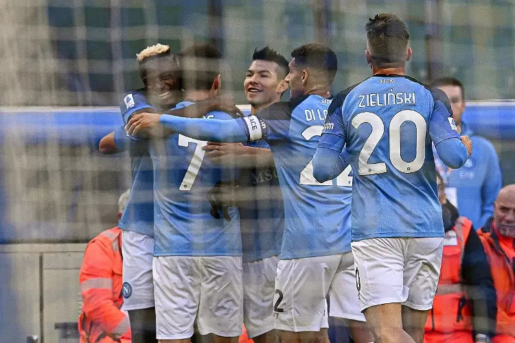 Napoli sigue intratable en la Serie A de Italia