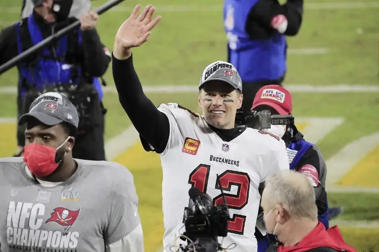 NFL: Tom Brady comanda triunfo de Tampa Bay en Alemania 