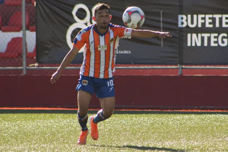 'Hobbit' Bermúdez, de la Liga de Balompié a ser campeón en Liga de Expansión