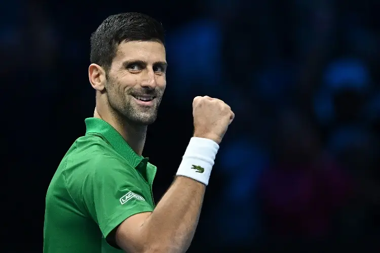 Djokovic avanza en el ATP Finals