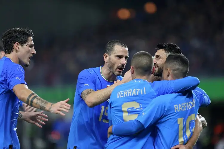 Italia se reencuentra con el triunfo 