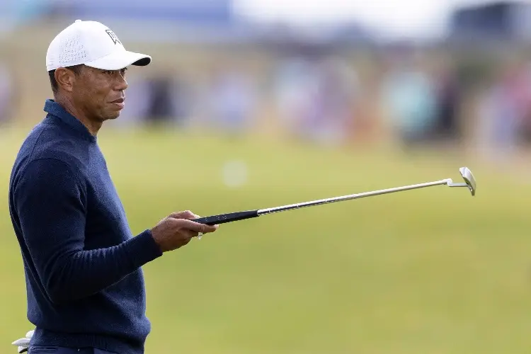 Tiger Woods renuncia a torneo por problemas de salud