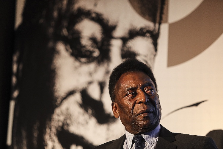 Pelé manda emotivo mensaje a Mbappé tras romper su récord