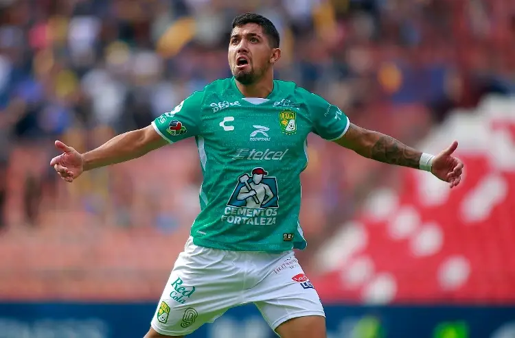 Federico Martínez, del León al Nacional de Uruguay