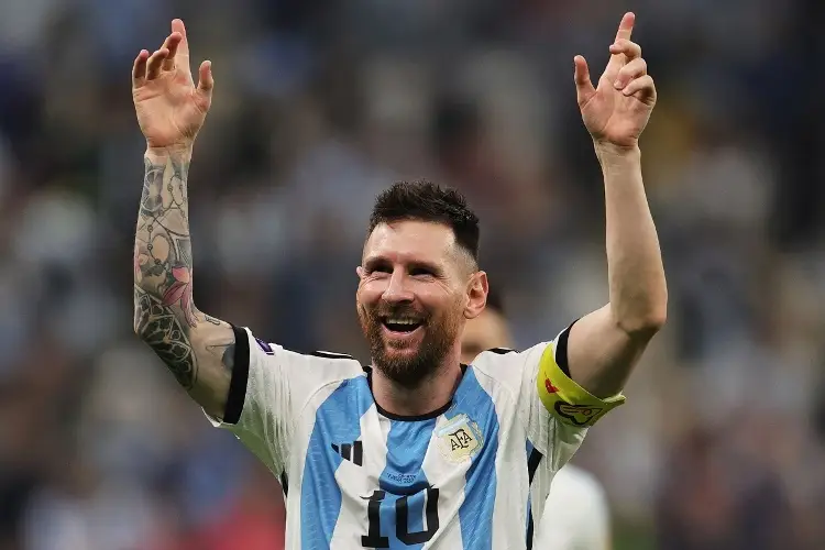 El Maracaná invita a Messi a dejar su huella en el estadio