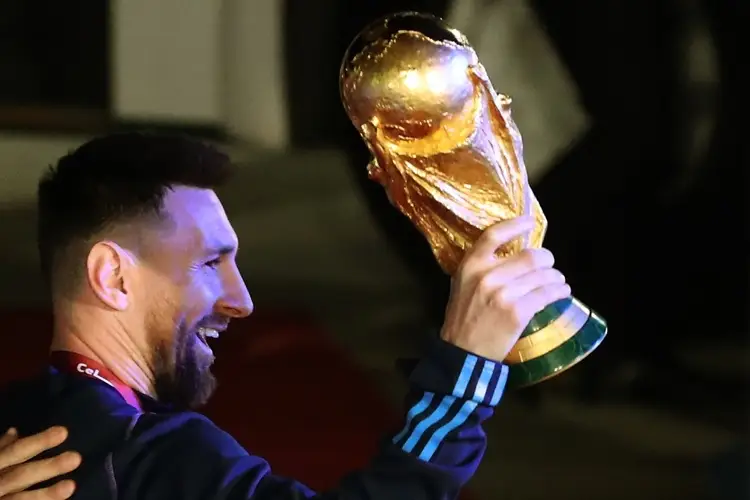 Messi sería el mejor de la historia aún si no hubiera ganado el Mundial: Guardiola