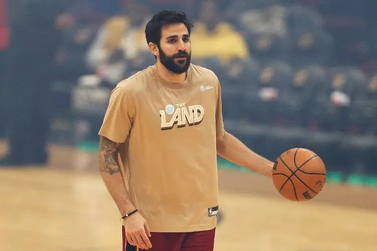 Ricky Rubio ve la luz al final del túnel un año después de su lesión