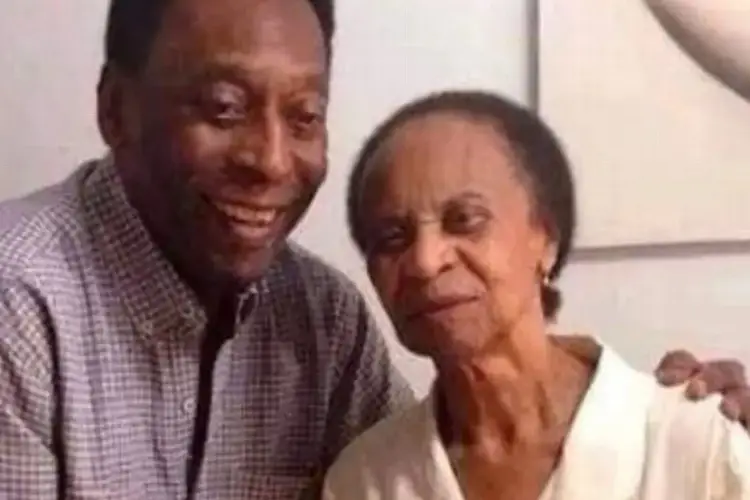 Mamá de Pelé vive y tiene cien años