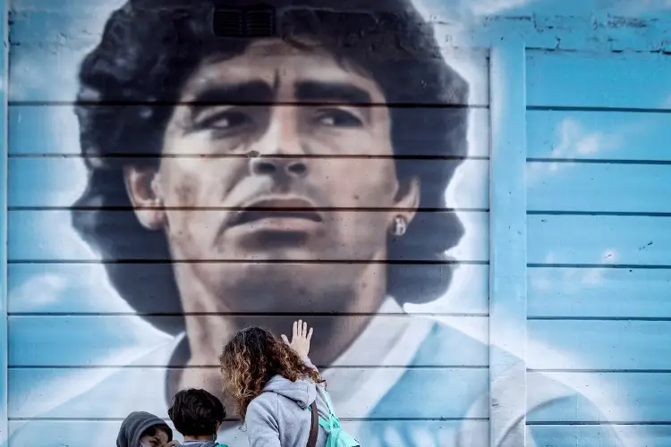 'Proyecto Pelusa', el álbum colectivo de la devoción por Maradona