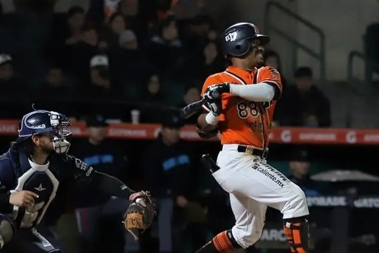 Naranjeros toma ventaja en Semifinal 