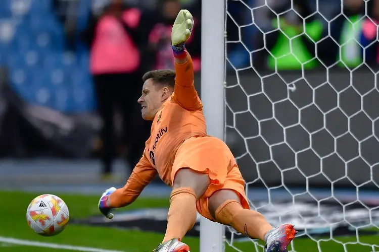 Ter Stegen destaca su nivel tras mandar a Barcelona a la Final de la Supercopa 