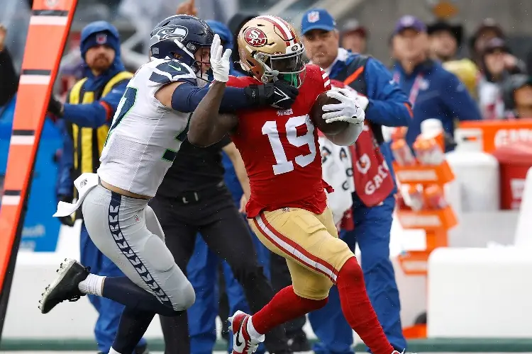 NFL: 49ers apalea a Seahawks y va a Ronda Divisional