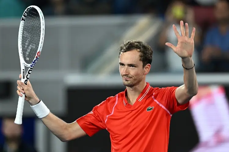 Medvedev avanza sin problemas a la tercera ronda del Australian Open