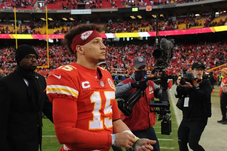 Mahomes lesionado y prende alarmas en Kansas City (VIDEO)