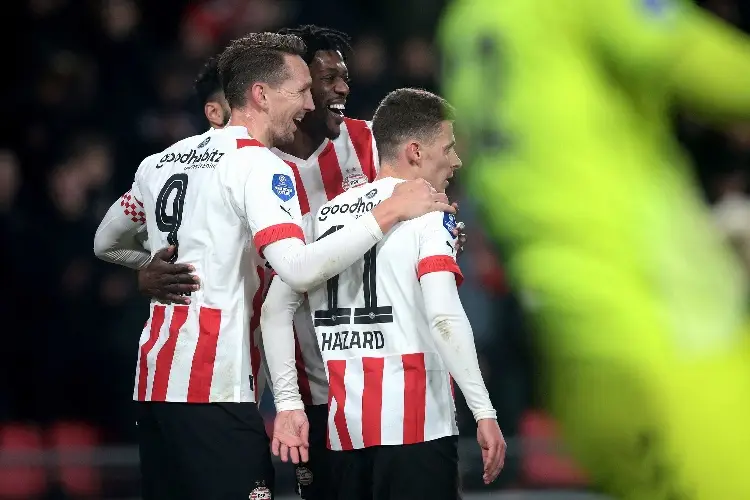 Sin 'Guti', PSV avanza en la Copa de los Países Bajos