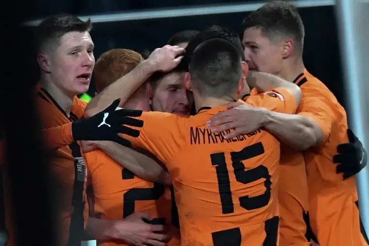 Shakhtar no perdona y pega en la Europa League