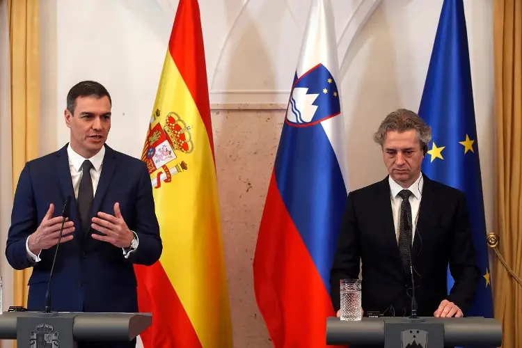 Presidente de Gobierno en España, también se mete en el tema Barcelona-árbitros