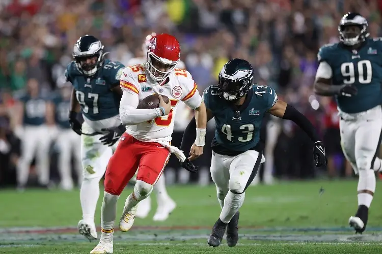 Preparan serie de NFL y Mahomes será protagonista