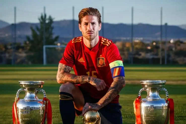 Sergio Ramos anuncia que se va de la Selección de España