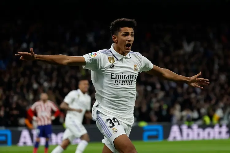 Álvaro de 18 años salva al Madrid de una desastrosa derrota