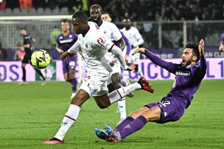 AC Milan pierde ante la Fiorentina y aumentan las dudas