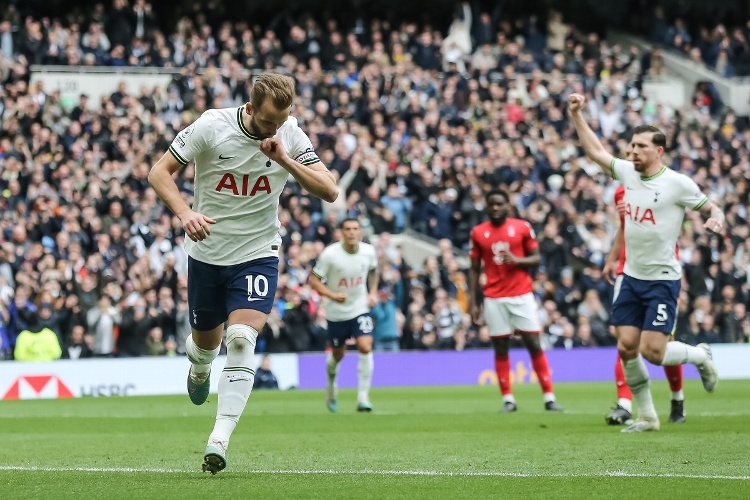 Harry Kane levanta al Tottenham y sana las heridas