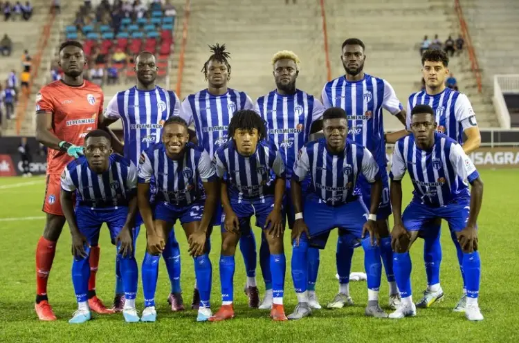 Violette de Haití con jugadores sin visa, sin suplentes, elimina a uno de la MLS