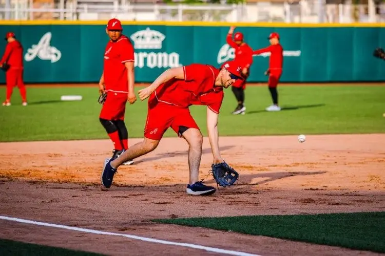 El italiano Alex Liddi listo para aportar su experiencia en El Águila