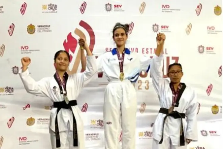 Veracruzana Bárbara Méndez brilla en el Selectivo Estatal de Taekwondo